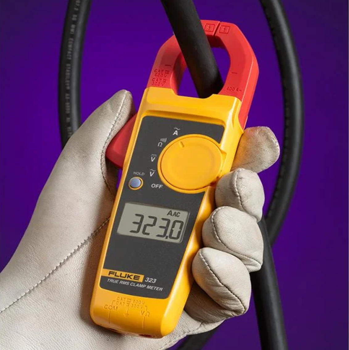 FLUKE 323  클램프미터 400A AC 전류, 600V AC 및 DC 전압