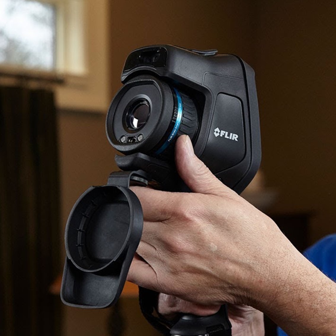 FLIR E54  열화상카메라 320X240 IR 해상도, 0.04°C NETD , 5M DC , -20~650°C